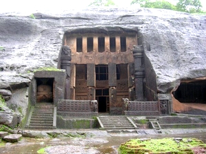 Kanhari caves